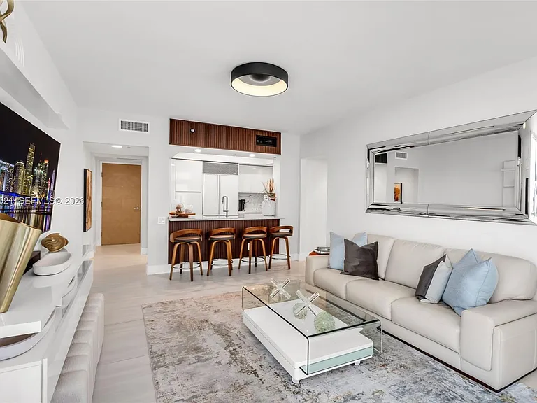 1500 Ocean Dr #707 — Photo 7