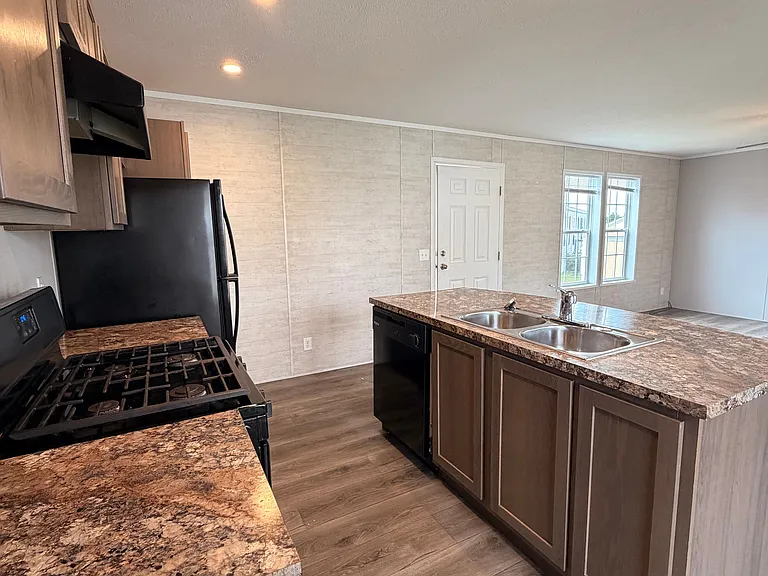 Westbridge Manor — Photo 126