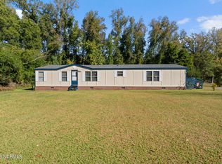 2010 Us Highway 117 S, Burgaw, NC 28425