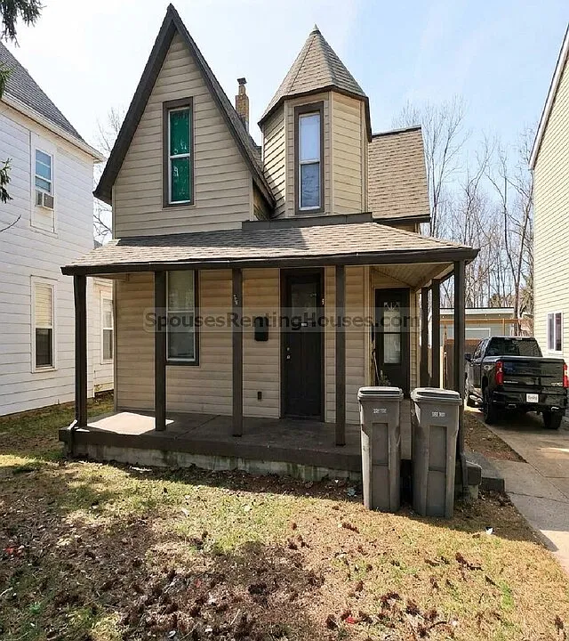 212 S Emerson Ave