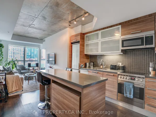 1205 Queen St W #407, Toronto, ON M6K 0B9