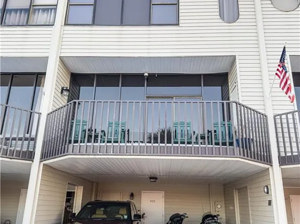 127 Highway 22 E APT N22, Madisonville, LA 70447