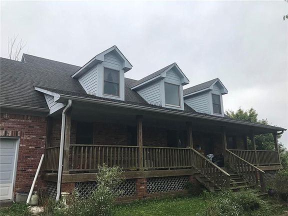 2nd image of 321 W County Road 900 N