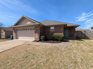 2325 Linda Dr, Conway, AR 72032