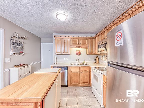 4th image of 400 Plantation Rd #1307
