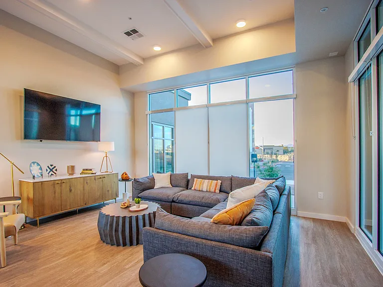 Copa Flats — Photo 60