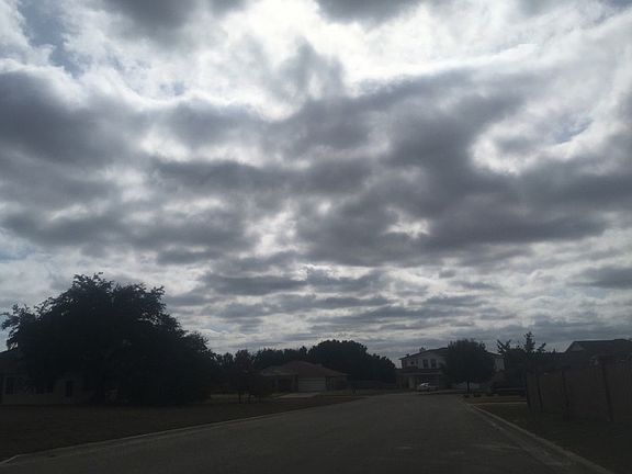 5th image of 431 Trails End Dr