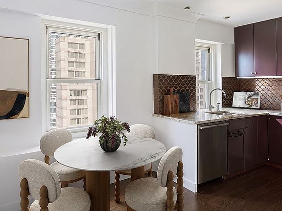 3rd image of 159 W 53rd St APT 38GH