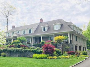 19 Winding Ln, Darien, CT 06820