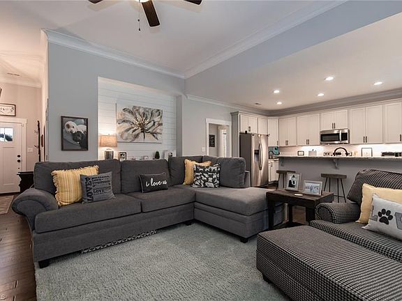 5th image of 6614 Bellawood Dr