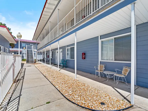 1664 Beach Blvd #155, Biloxi, MS 39531