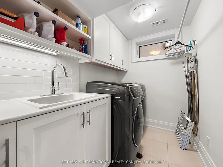 200 Donlea Dr — Photo 43