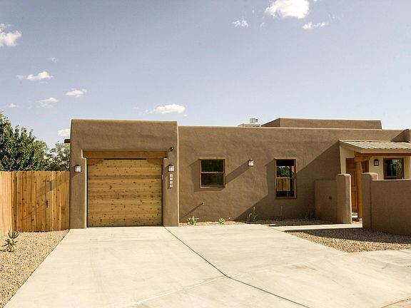 2nd image of 2440 Calle Linda