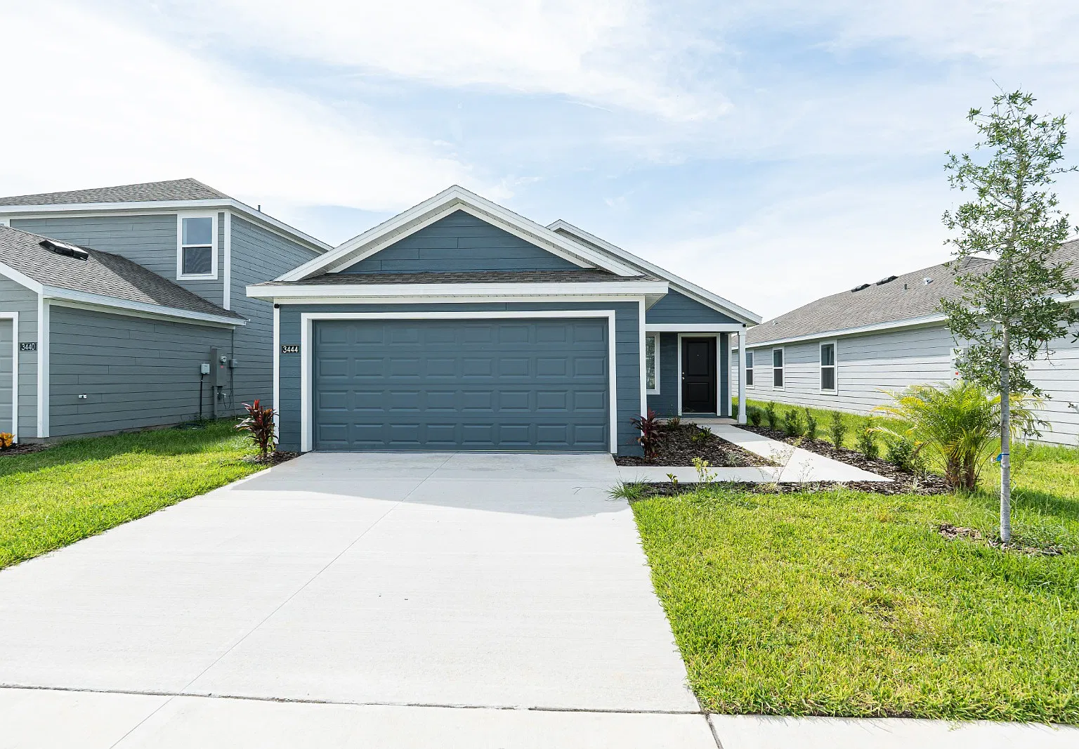 3 bed, $2,300 — Photo 1
