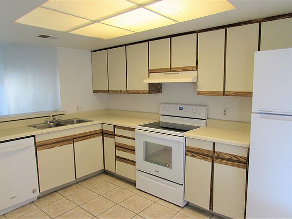 5th image of 1515 Huntington Ln APT 1014