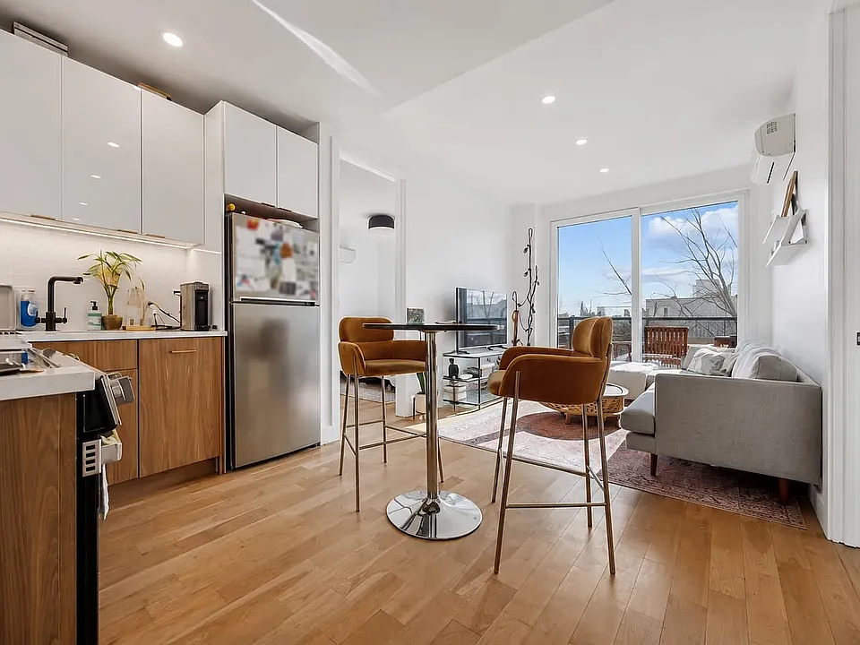 161 Meserole Ave #3R