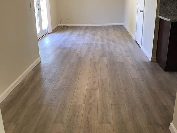 5th image of 468 Serenade Way