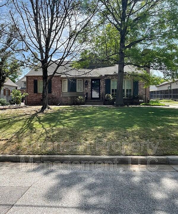 1st image of 2536 E 22nd Pl