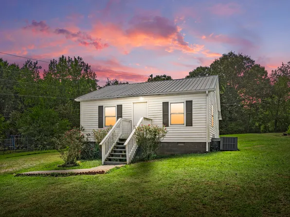 2076 Hilltop View Rd, Clarksville, TN 37040