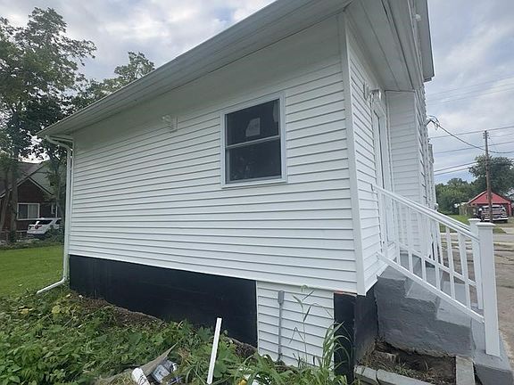4th image of 1527 W 19th St