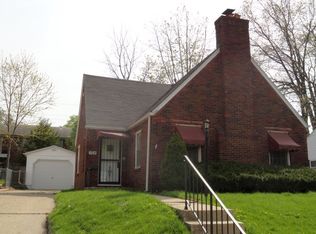 704 Henry St, Anderson, IN 46016