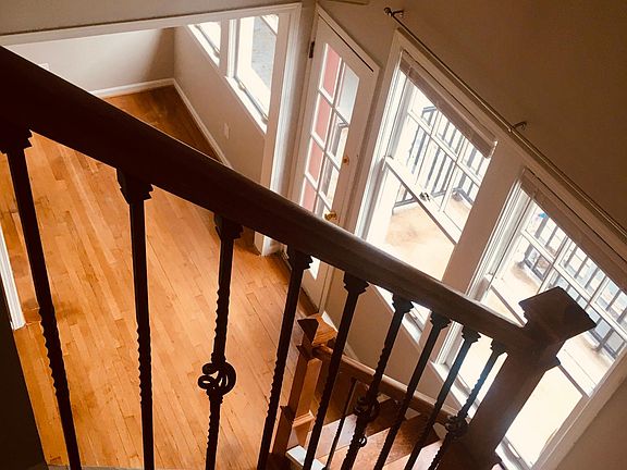 5th image of 1072 Piedmont Ave NE APT 205