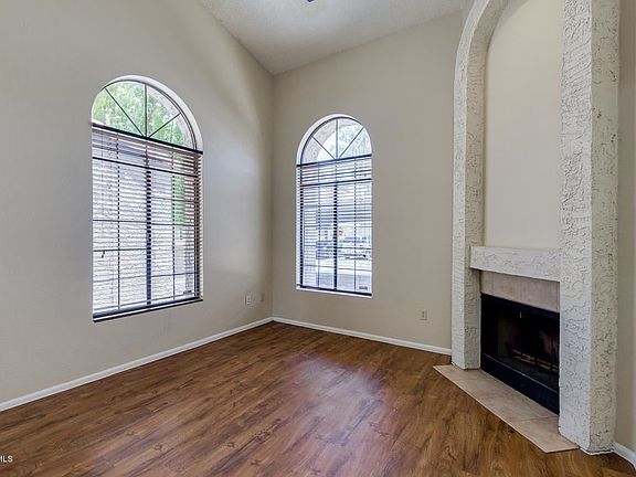 4th image of 1718 S Longmore St #94