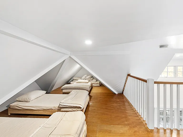 144 Powell Ave — Photo 16