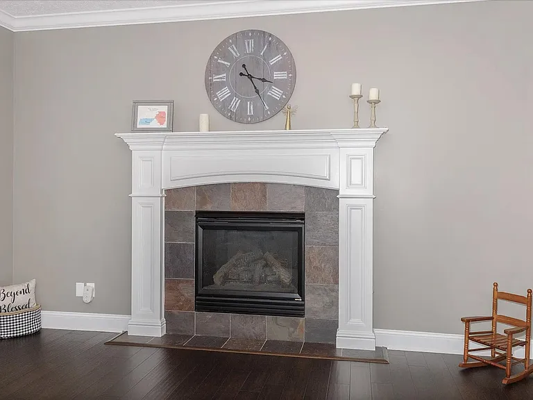 1608 Whitmer Ct — Photo 14