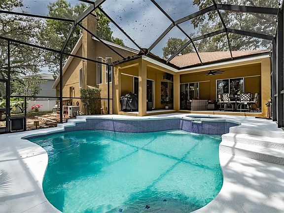 5th image of 10131 Paddock Oaks Dr