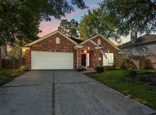 15 Heron Hollow Ct, Spring, TX 77382