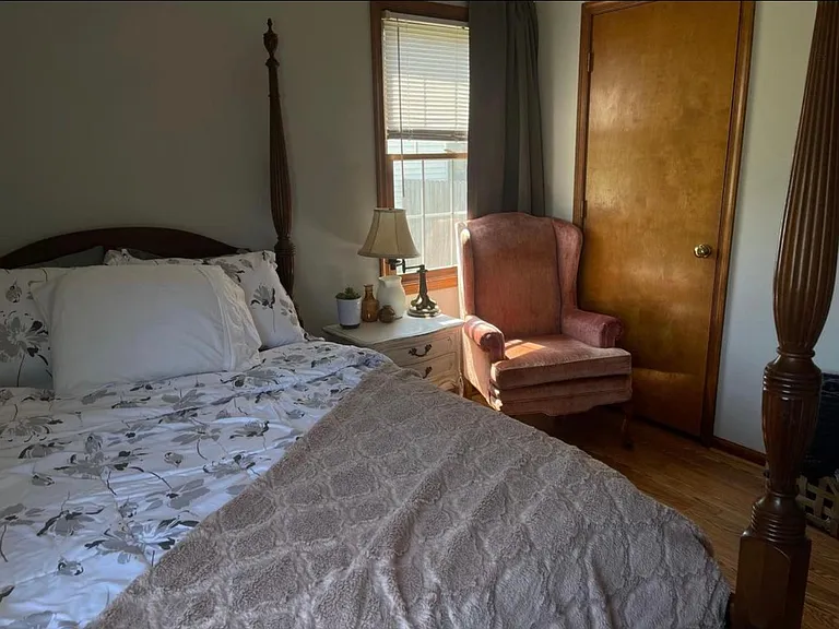899 Charlotte Dr — Photo 10