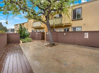 5404 Balboa Arms Dr UNIT 372, San Diego, CA 92117