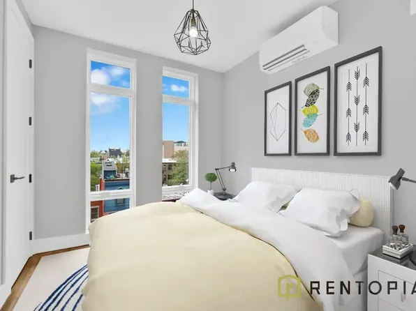 58 Palmetto Street image 6 of 10