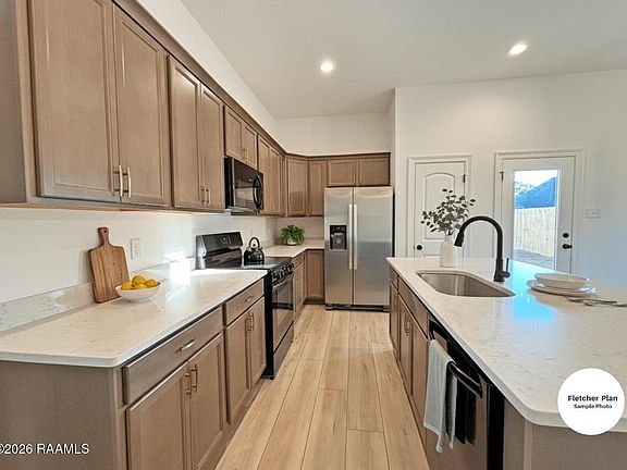 3rd image of 107 Spruce Ridge Ln