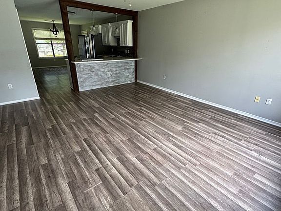 2nd image of 500 SE 1st St