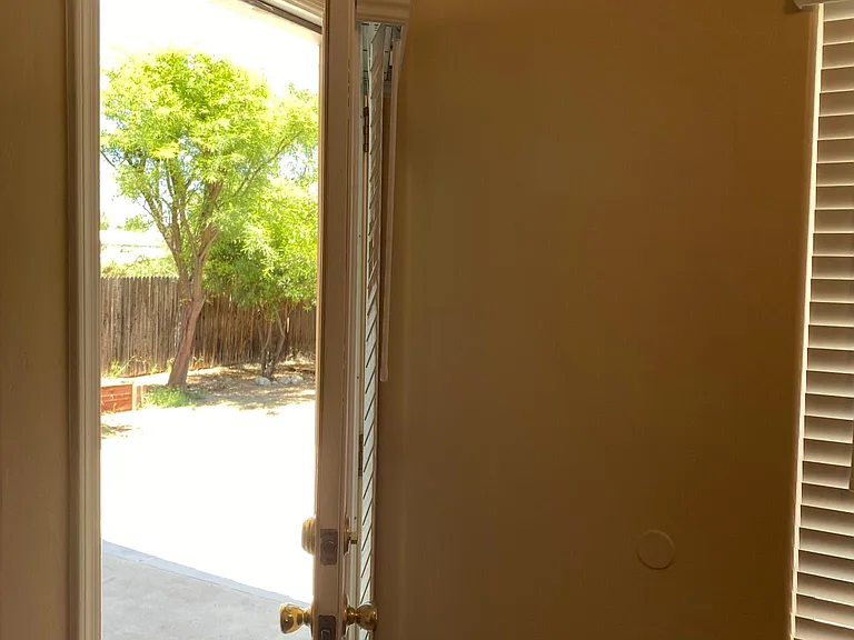 3041 E Loretta Dr — Photo 33