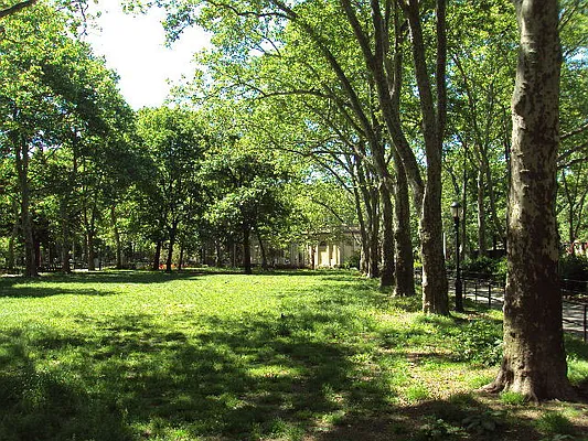 Rented by The InHouse Group | media 6