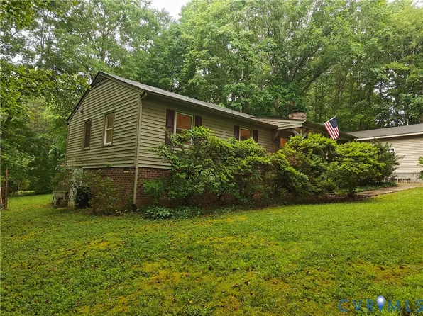 2855 Gaynel Dr, Powhatan, VA 23139