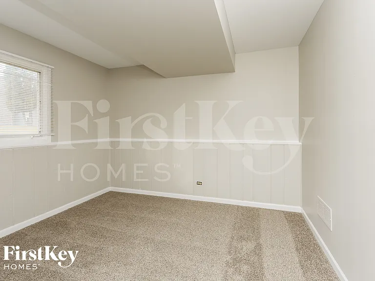 1220 Lehnertz Cir — Photo 7
