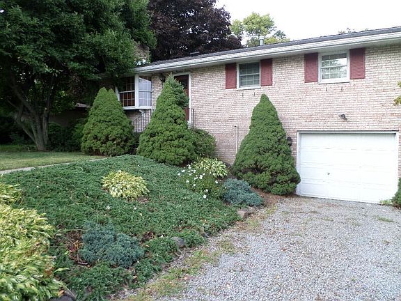 3rd image of 116 Crescent Hill Dr