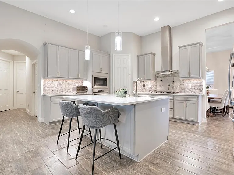 21914 Butterfly Kiss Dr — Photo 11