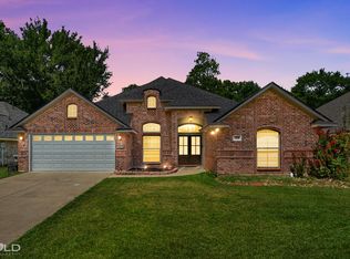 1028 Cressmont St, Bossier City, LA 71111