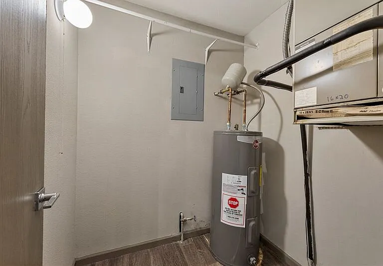 1317 Esic Dr #12 — Photo 18