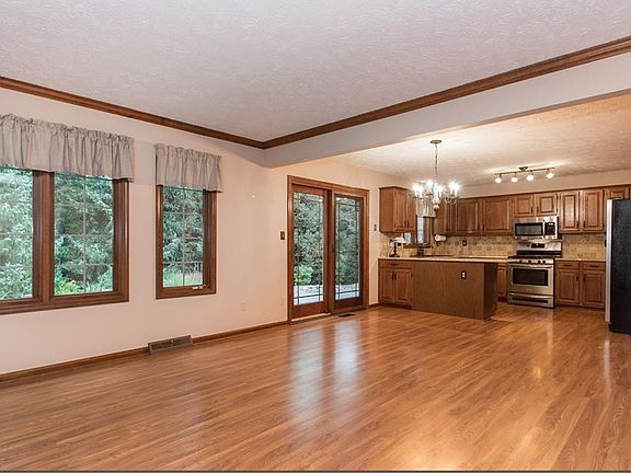 4th image of 12365 Aldersyde Dr