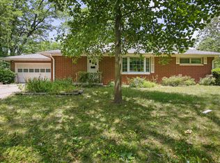 406 E Mumford Dr, Urbana, IL