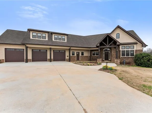 725 County Farm Rd, Jefferson, GA 30549