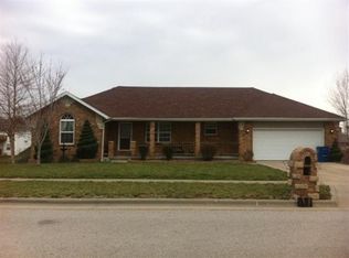 741 Gallup Hill Rd, Nixa, MO 65714