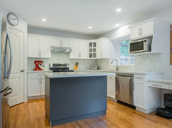 20265 94b Ave, Langley, BC V1M 3Z4