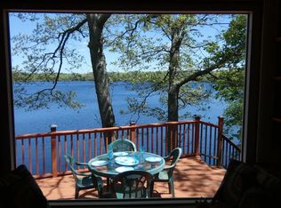 529 Monponsett St, Halifax, MA 02338